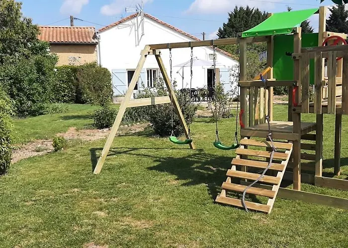 Сasa de vacaciones Le Hameau Des Bordes 4 étoiles Nouaillé-Maupertuis