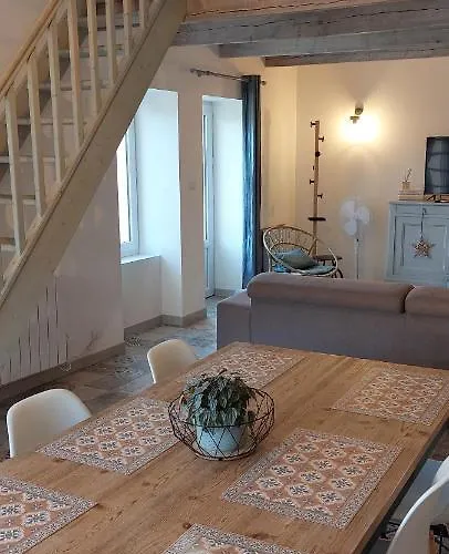 Сasa de vacaciones Le Hameau Des Bordes 4 étoiles Nouaillé-Maupertuis